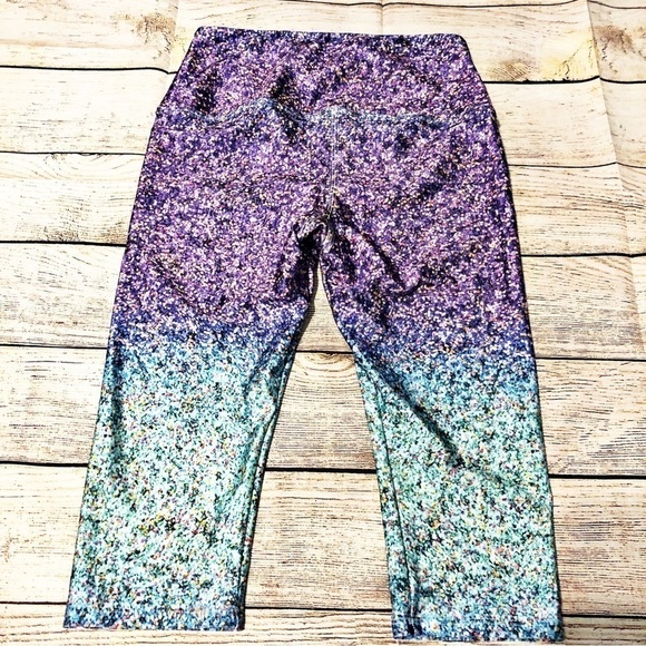 Pineapple Clothing Company Purple Ellie Capri Leggings Size M - Picture 4 of 7